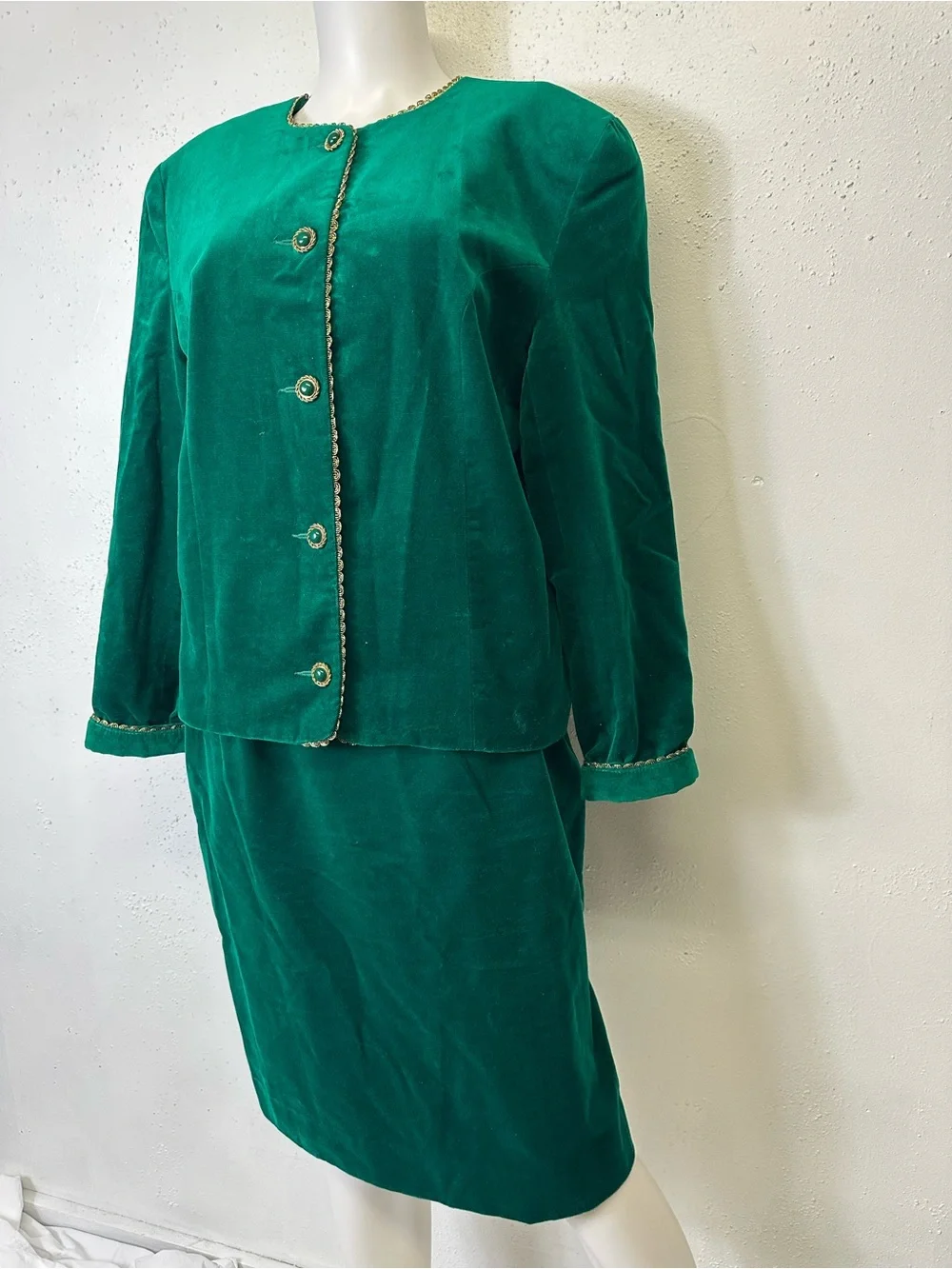 TanJay Emerald Green Velvet Skirt Set with Gold Trim